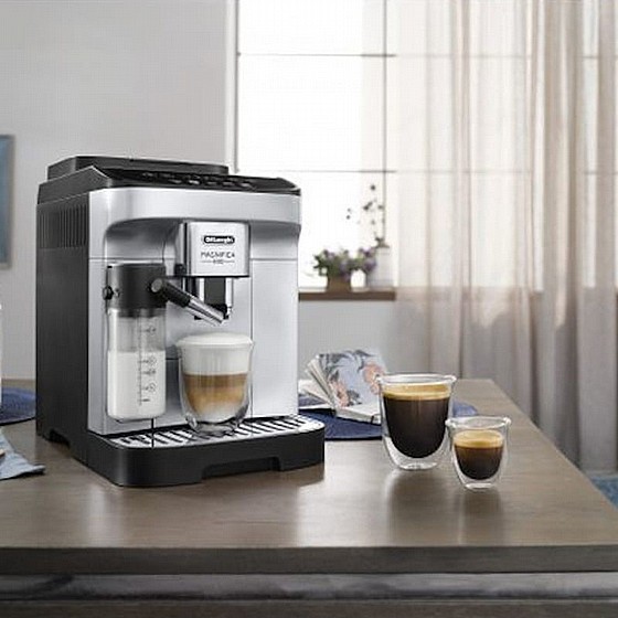 ������ ������ Delonghi DELONGHI ECAM290.61.SB Magnifica Evo �� �����