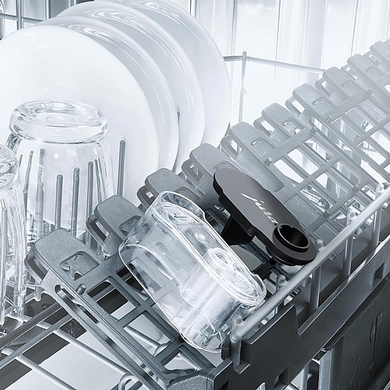 ����� ��� ����  JURA J8 