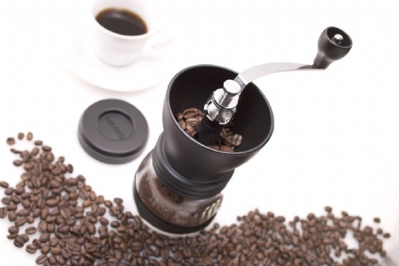 ����� ����� (Hario Skerton Ceramic Coffee Mill (100g