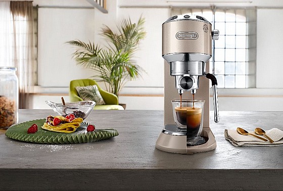 ����� ������ DELONGHI Dedica Arte EC885.BG