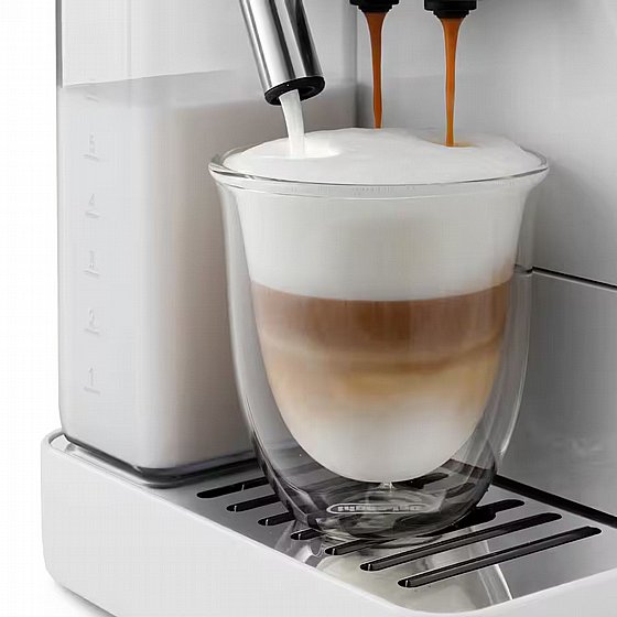 ����� LatteCrema Hot ������ DeLonghi Rivelia Start