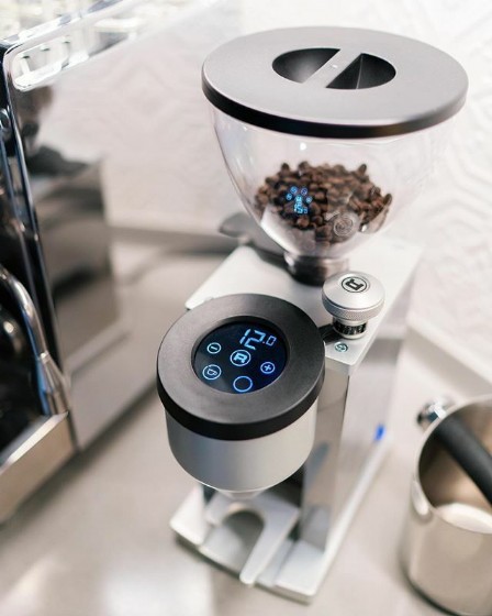 ����� ��� ���� �������� ������� �� ��� - Rocket Faustino Grinder